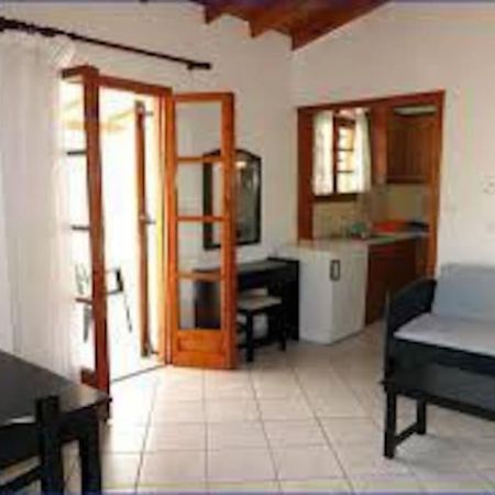 Δίχωρο Στούντιο Στον Κέντρο Του Αρμενιστή Apartment Armenistis  Ngoại thất bức ảnh