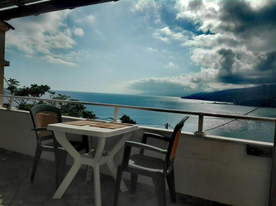 Δίχωρο Στούντιο Στον Κέντρο Του Αρμενιστή Apartment Armenistis  Ngoại thất bức ảnh